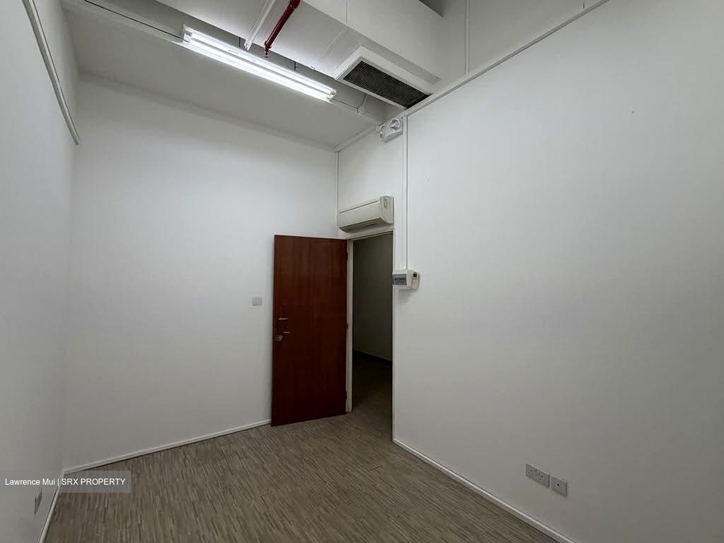 Tat Ann Building (D20), Factory #639824861